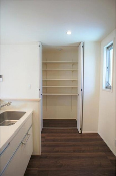 Ｈａｂｉｔａｔ　Ｋａｍａｄａ 
