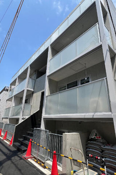 ＬＯＧＧＩＡ　ＳＨＩＲＯＫＡＮＥ 