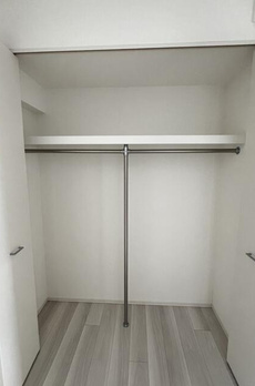 ＭＡＩＴＲＩ　ＹＯＴＳＵＹＡ 