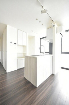 スクエアガーデン池袋 