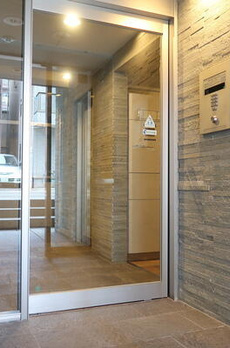 ハイリーフ上野 