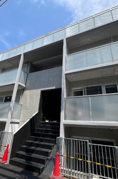 ＬＯＧＧＩＡ　ＳＨＩＲＯＫＡＮＥ 