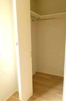 部屋番号：２０１号室 