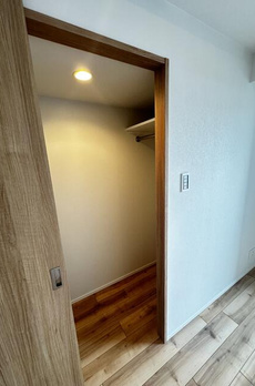 ＯＮＥ　ＲＯＯＦ　ＲＥＳＩＤＥＮＣＥ　ＮＩＳＨＩＮＩＰＰＯＲＩ 