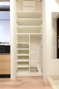 ＭＯＤＩＥＲ　ＹＯＹＯＧＩ　ＲＥＳＩＤＥＮＣＥ 