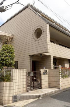 テラス三栄町 