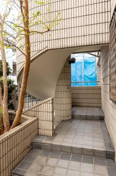 テラス三栄町 