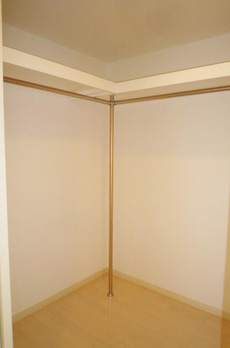 Ｒｅｎｇｅ　Ｈｏｕｓｅ 