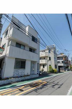 西新宿4丁目戸建 