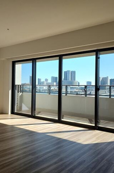ＨＡＲＵＭＩ　ＦＬＡＧ　ＳＥＡ　ＶＩＬＬＡＧＥ　Ｅ棟 