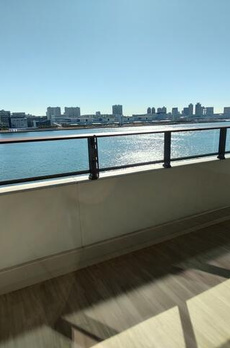 ＨＡＲＵＭＩ　ＦＬＡＧ　ＳＥＡ　ＶＩＬＬＡＧＥ　Ｅ棟 