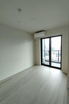 ＭＩＤ　ＴＯＷＥＲ　ＧＲＡＮＤ 