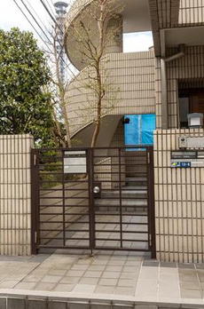 テラス三栄町 