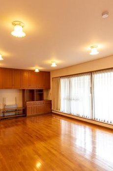 テラス三栄町 