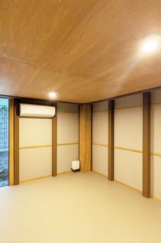 上野桜木の立体長屋 