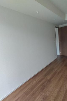 ＭＩＤ　ＴＯＷＥＲ　ＧＲＡＮＤ 