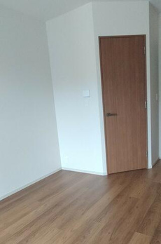 ＭＩＤ　ＴＯＷＥＲ　ＧＲＡＮＤ 