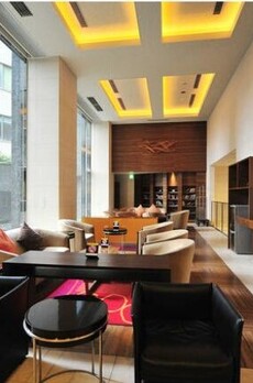 ファーストリアルタワー新宿 