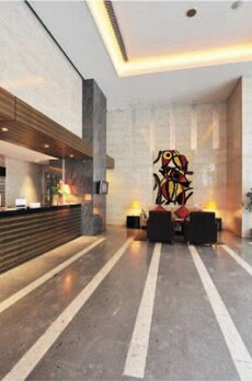 ファーストリアルタワー新宿 