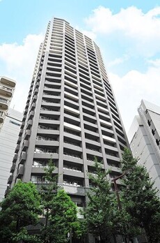 ファーストリアルタワー新宿 