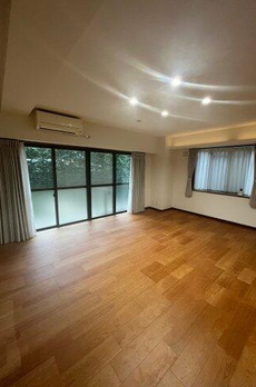３ｒｄ　Ｒｅｓｉｄｅｎｃｅ 