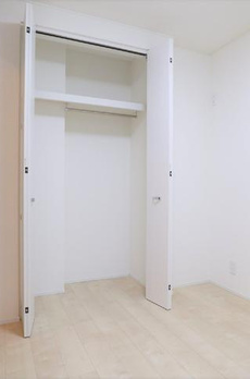 ＣＵＢＩＺＯＮ　ＥＡＳＴ（キュービゾンイースト） 