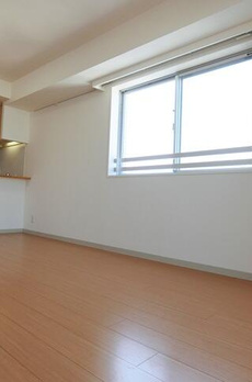 ＨＯＵＳＥ岩本町 