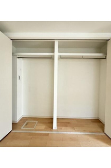 東中野１丁目貸家 
