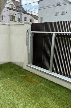 下馬６丁目戸建 