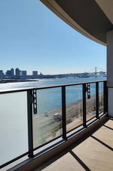 ＨＡＲＵＭＩ　ＦＬＡＧ　ＳＥＡ　ＶＩＬＬＡＧＥ　Ｅ棟 