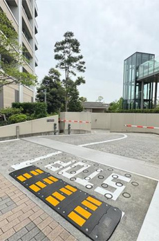 ＳＫＹＺ　ＴＯＷＥＲ＆ＧＡＲＤＥＮ 