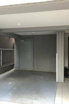 ラピス余丁町 
