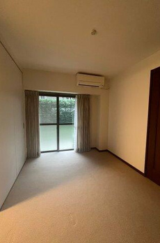 部屋番号：１－２階 