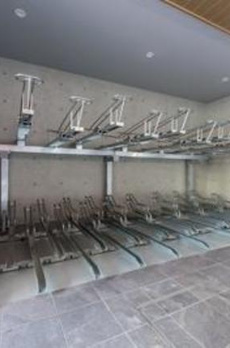 アマンＥ．Ｓ．Ｋ．青山 