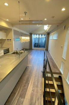 渋谷区上原２丁目戸建て 