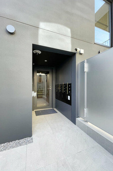 ＰＩＥＮＺＡ　中野新橋 