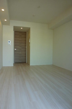 プレジリア新富町 