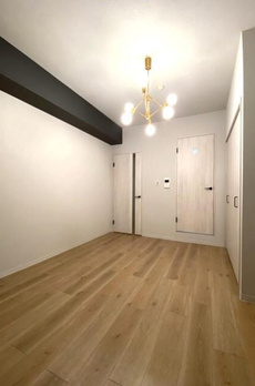 ＮＥＯ　ＲＯＯＭＥＬＩＡ 