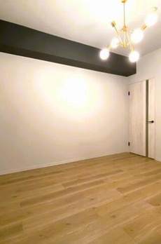 ＮＥＯ　ＲＯＯＭＥＬＩＡ 