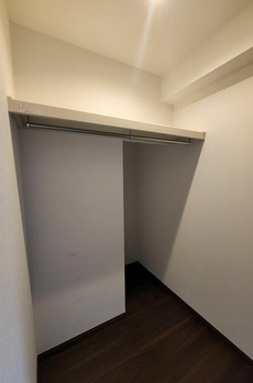 ＹＯＴＳＵＹＡ　ＣＯＵＲＴ 