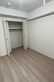 ＴＨＥ　ＲＯＯＭ 