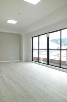 ハイツ新富町 