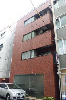 ハイツ新富町 