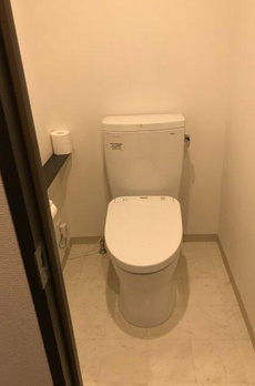 ラピス余丁町 