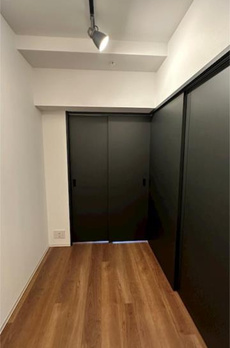 ＺＯＯＭ新宿御苑前 