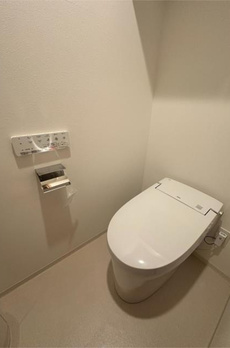 ＫＯＭＡＢＡ　ＷＥＳＴ 