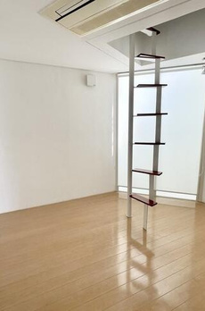 五本木３丁目戸建 