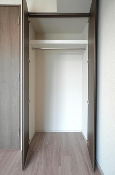Ｂｒｉｌｌｉａ　ｉｓｔ　上野稲荷町 