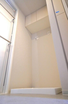 Ｂｒｉｌｌｉａ　ｉｓｔ　上野稲荷町 