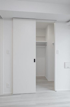 ＢＲＩＣＫ　ＲＥＳＩＤＥＮＣＥ　南青山 